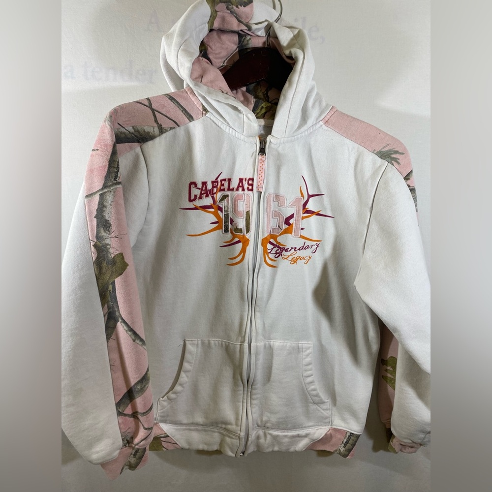 Cabelas White & Pink Camo Hoodie Size Medium